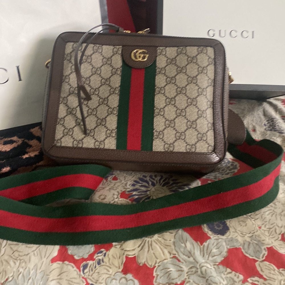 Gucci Purse - Picture 2 of 4